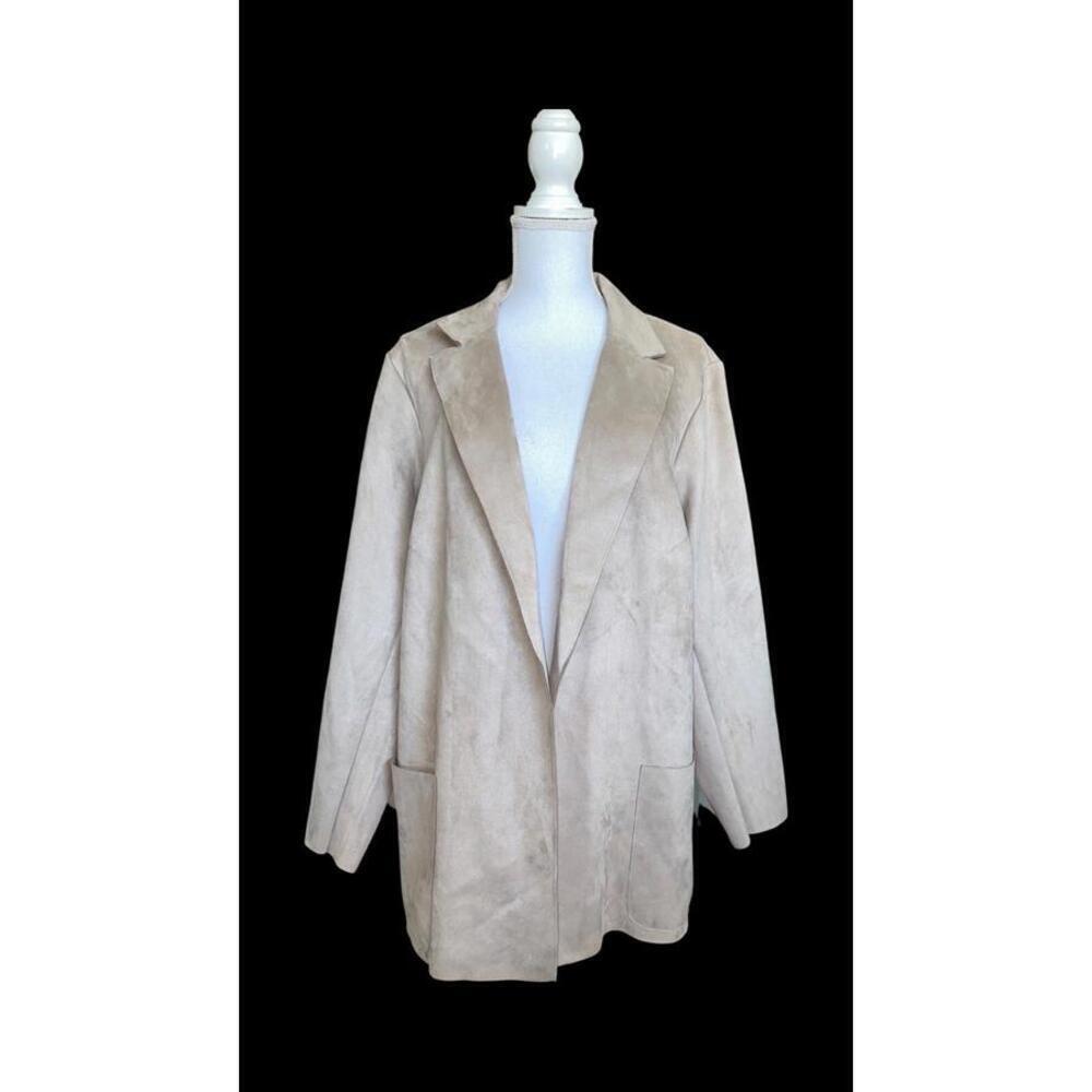 Premise Womens Cardingal. Long Sleeves. Tan Color. New Size 2x